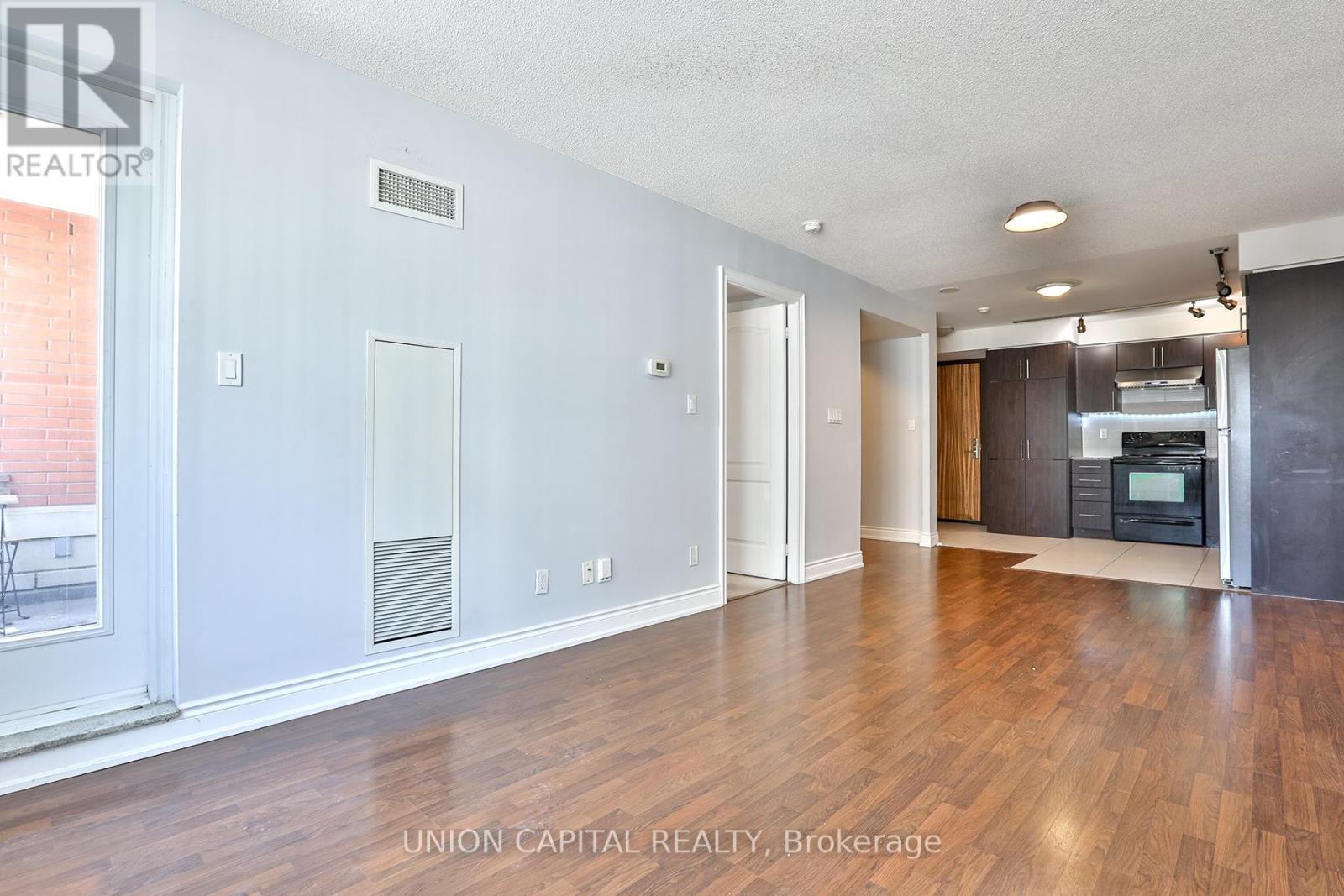 317 - 60 South Town Centre Boulevard, Markham, ON - Indoor