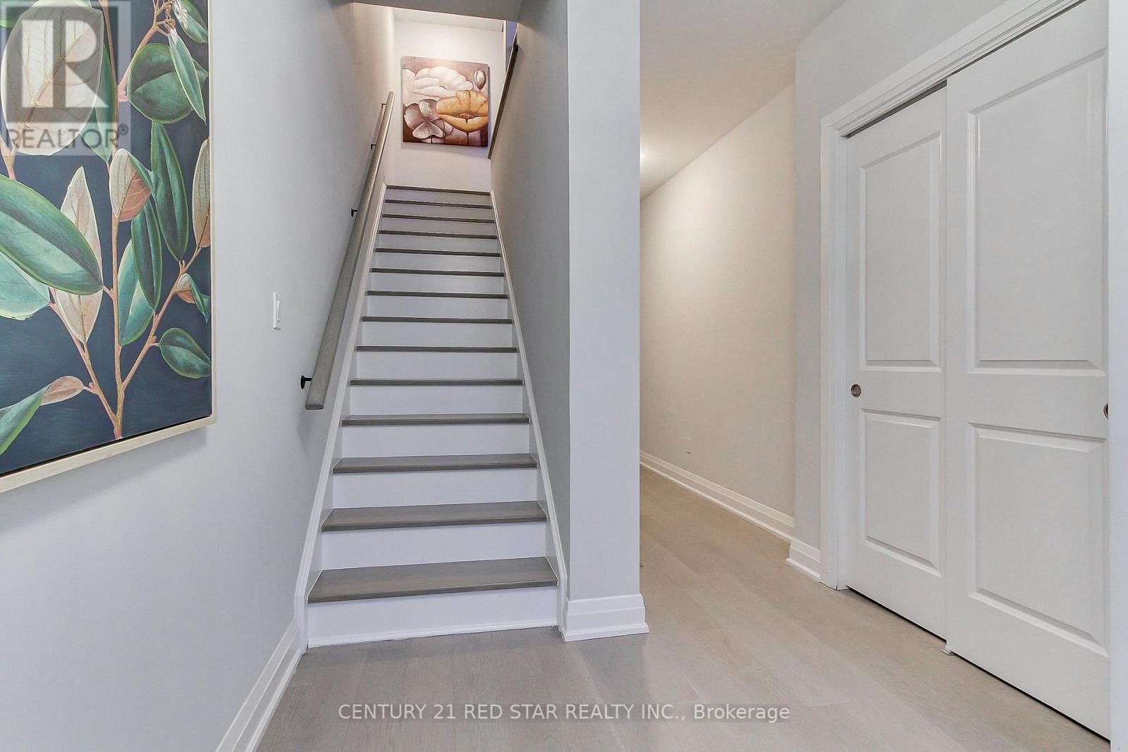 23 - 260 Eagle Street, Newmarket, ON - Indoor Photo Showing Other Room