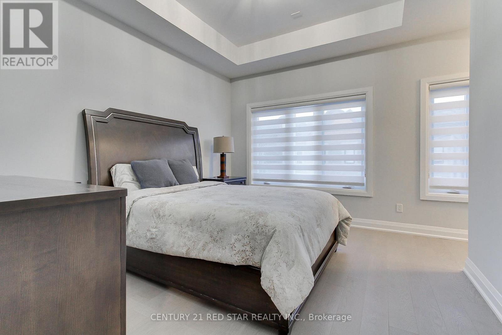 23 - 260 Eagle Street, Newmarket, ON - Indoor Photo Showing Bedroom
