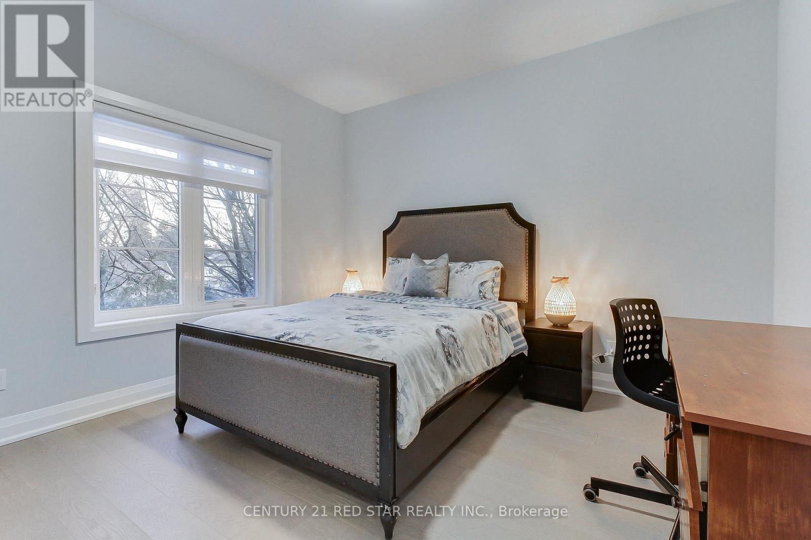 23 - 260 Eagle Street, Newmarket, ON - Indoor Photo Showing Bedroom
