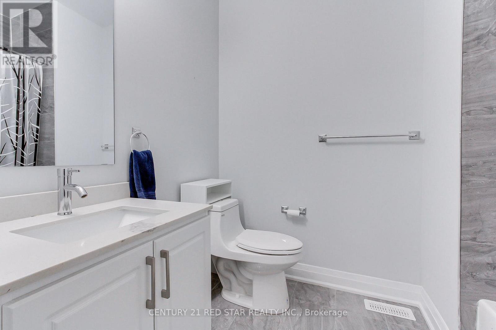 23 - 260 Eagle Street, Newmarket, ON - Indoor Photo Showing Bathroom