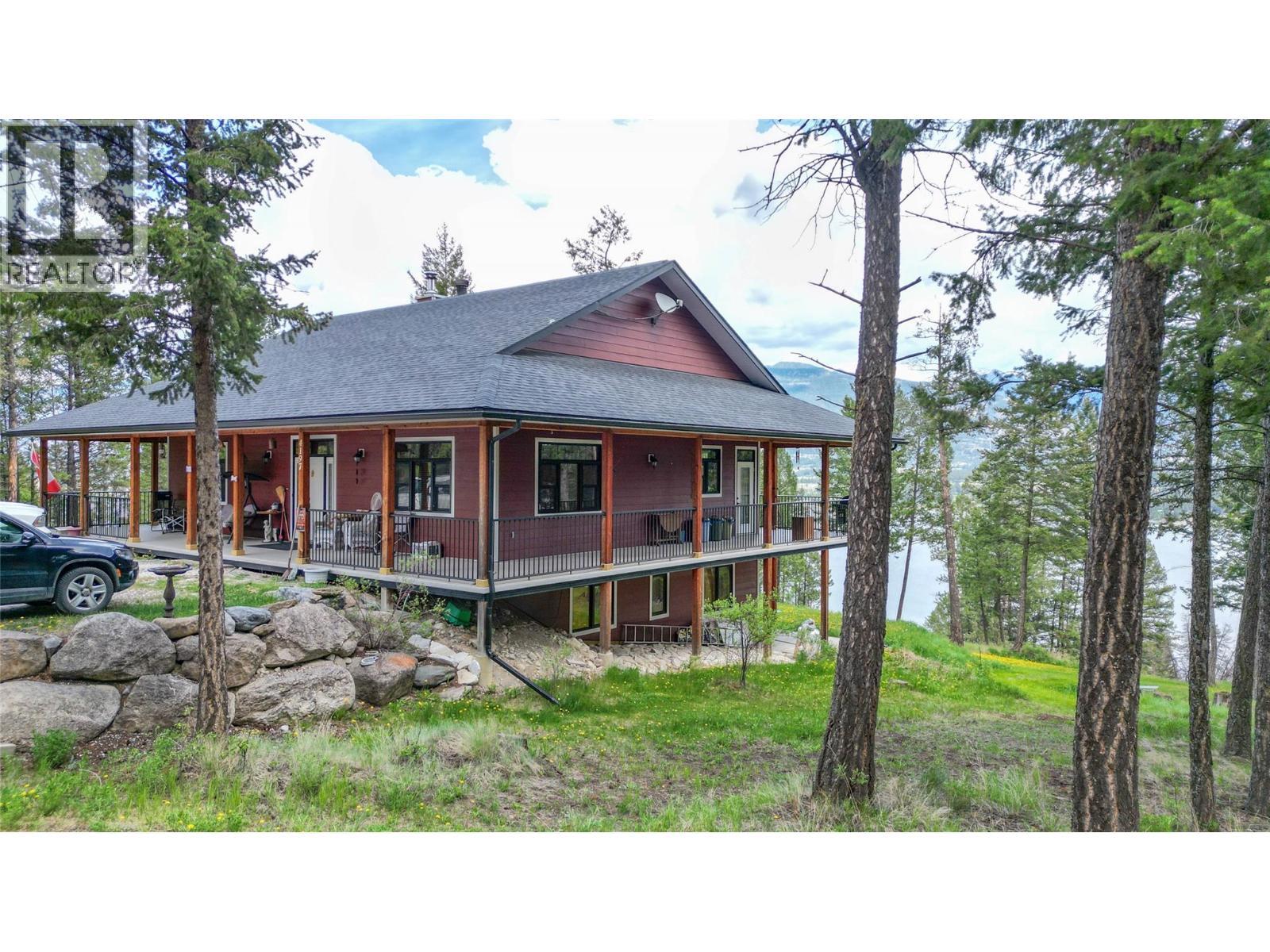 4197 Coy Road, Invermere, BC - Outdoor With Deck Patio Veranda