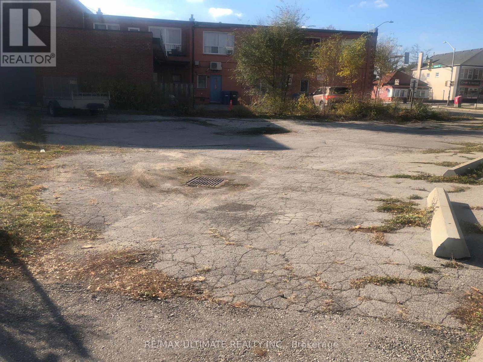 389-391 Kerr Street, Oakville, ON