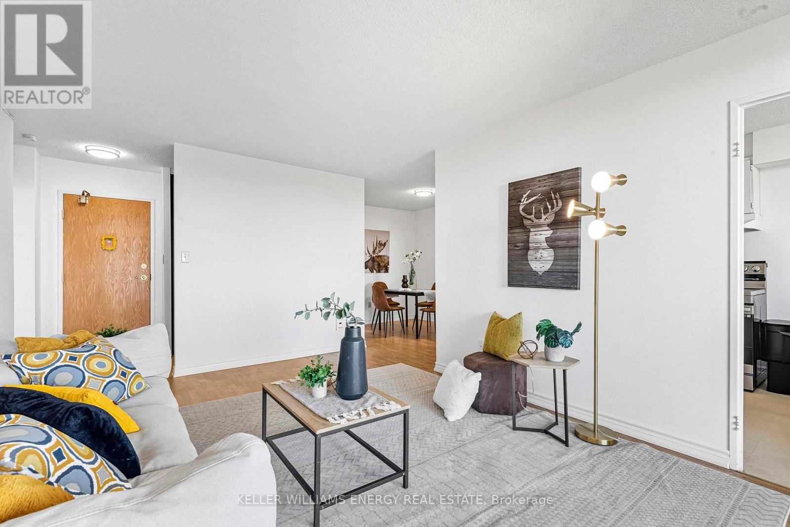 1110 - 92 Church Street S, Ajax (Central West), ON - Indoor Photo Showing Living Room