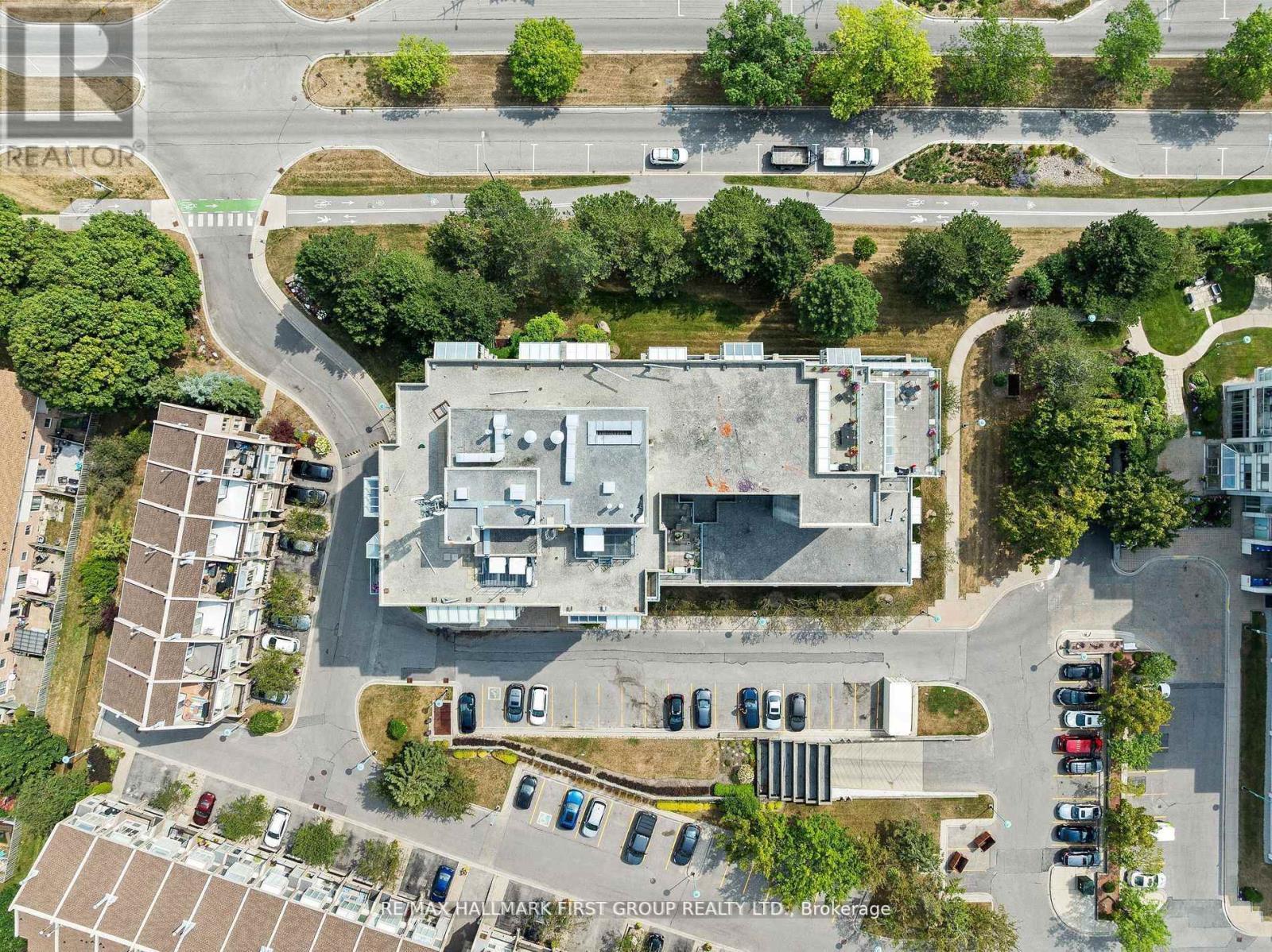 701 - 25 Cumberland Lane, Ajax, ON - Outdoor With View