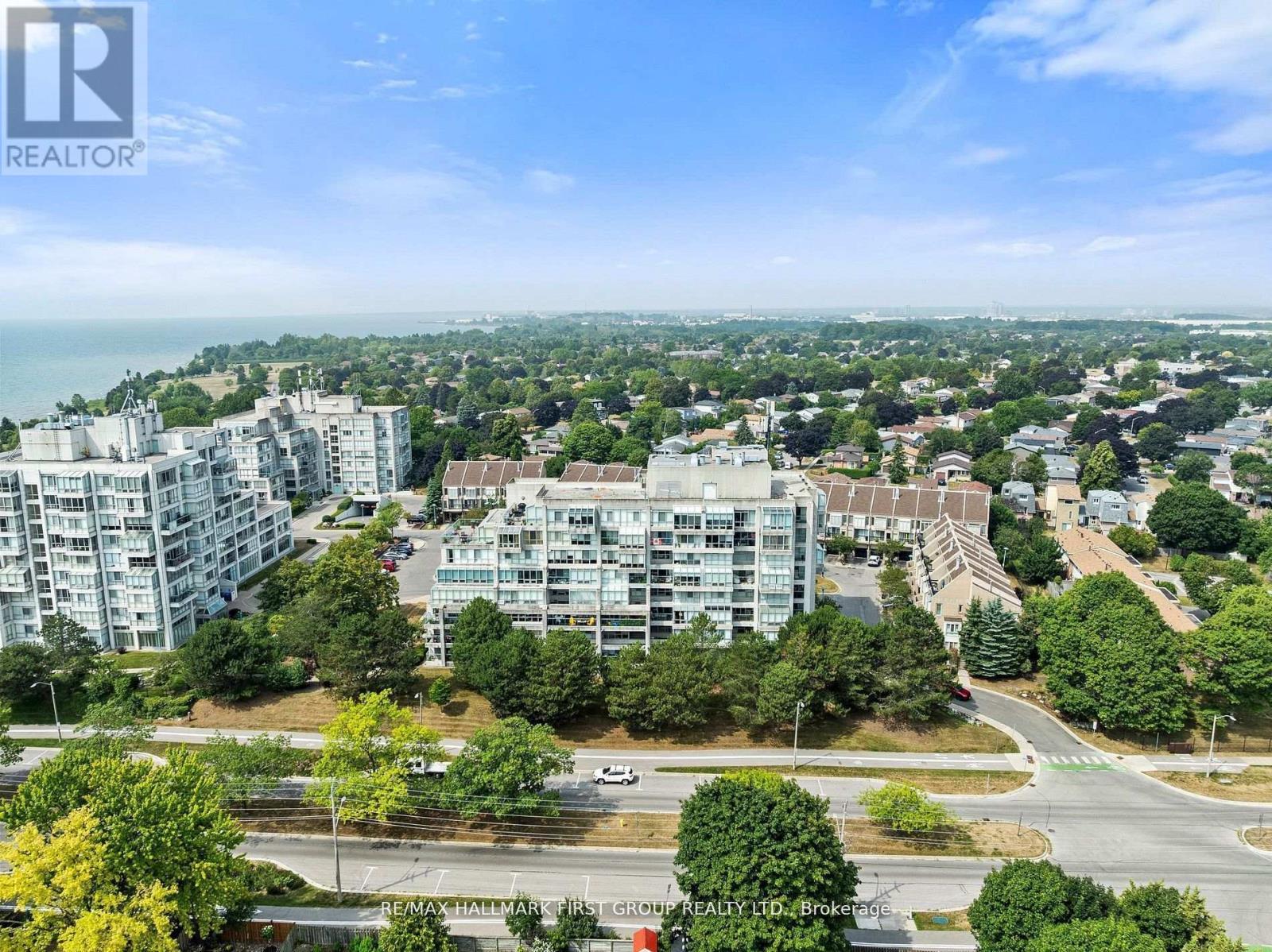 701 - 25 Cumberland Lane, Ajax, ON - Outdoor With View