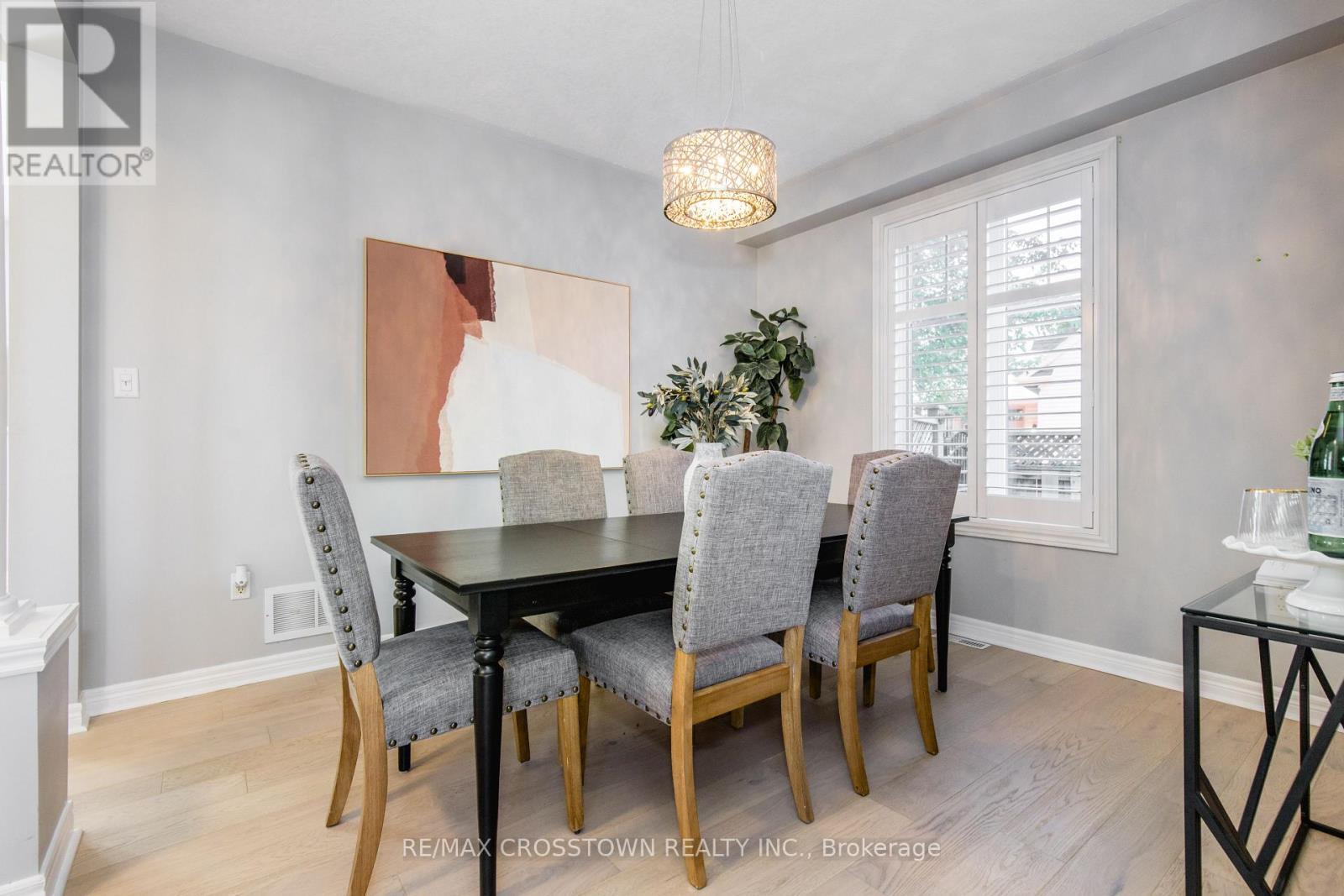 62 Windsor Crescent, Barrie, ON - Indoor Photo Showing Dining Room