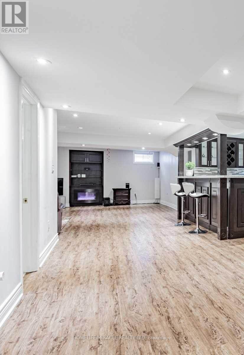 170 Maxwell Street, Toronto, ON - Indoor