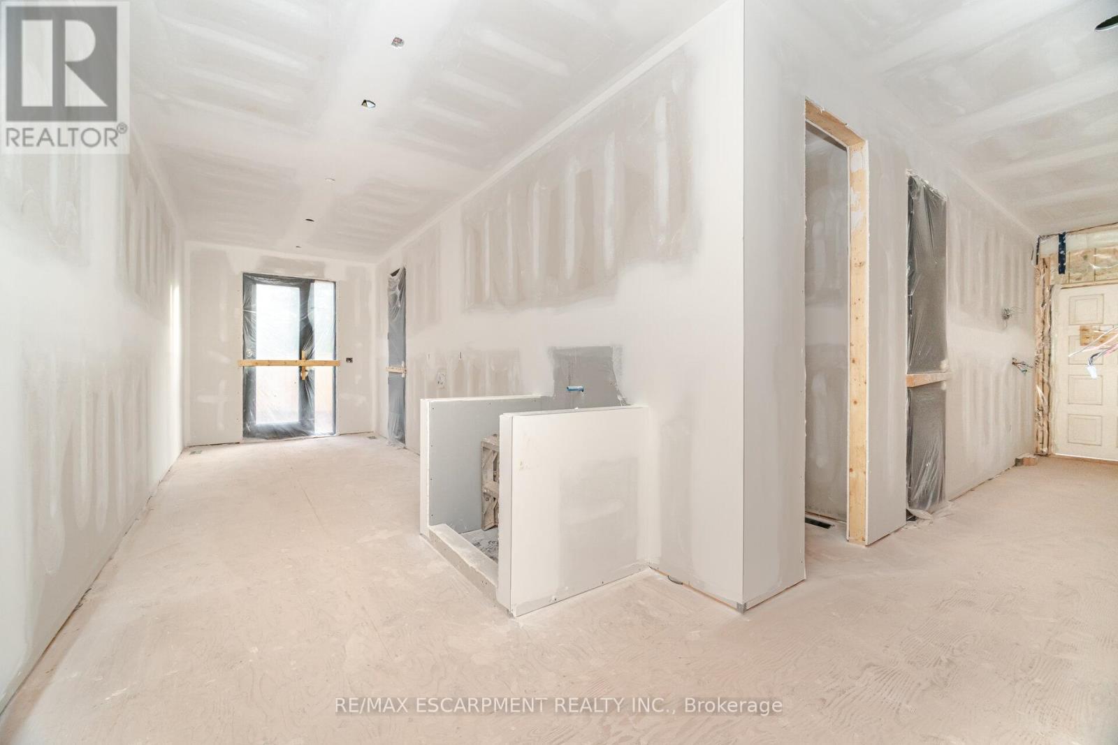 2488 Bridge Road, Oakville, ON - Indoor Photo Showing Other Room