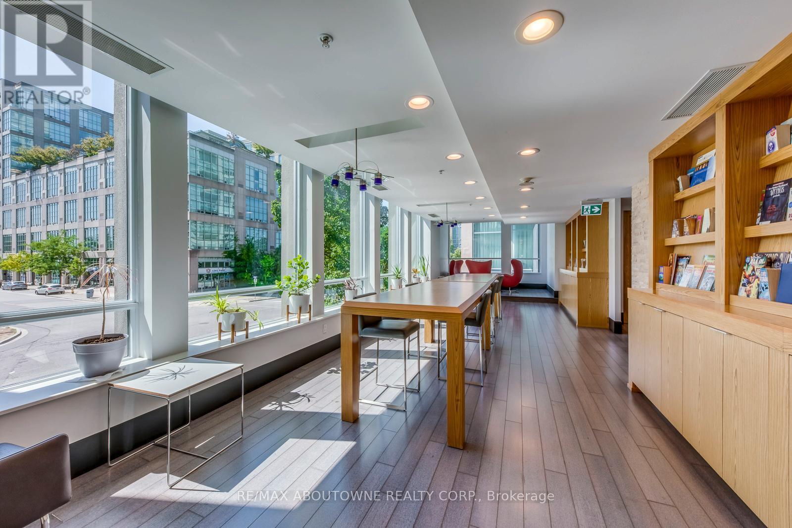 2524 - 165 Legion Road N, Toronto, ON - Indoor