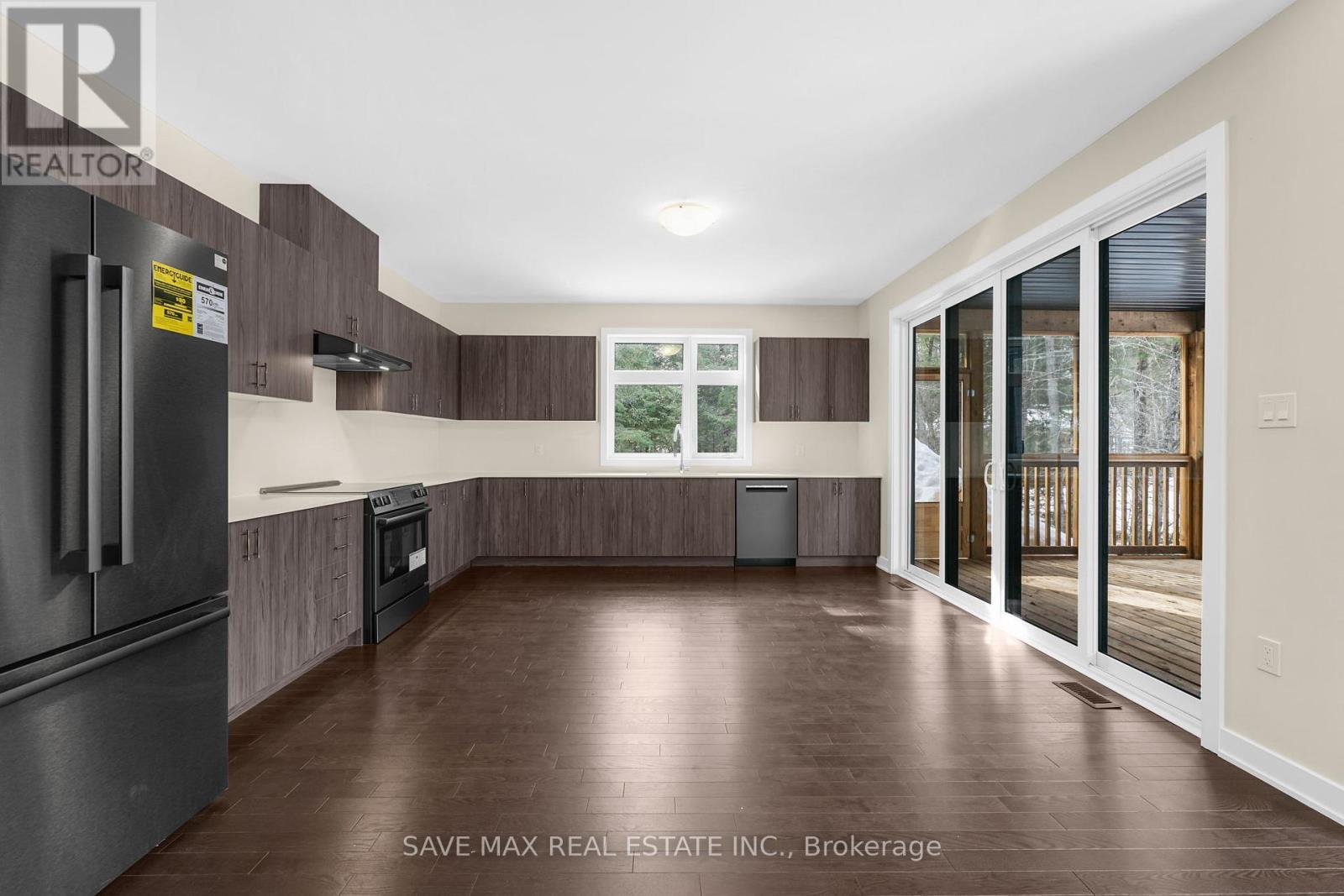 1007 Kingsridge Court, Lake Of Bays, ON - Indoor Photo Showing Kitchen