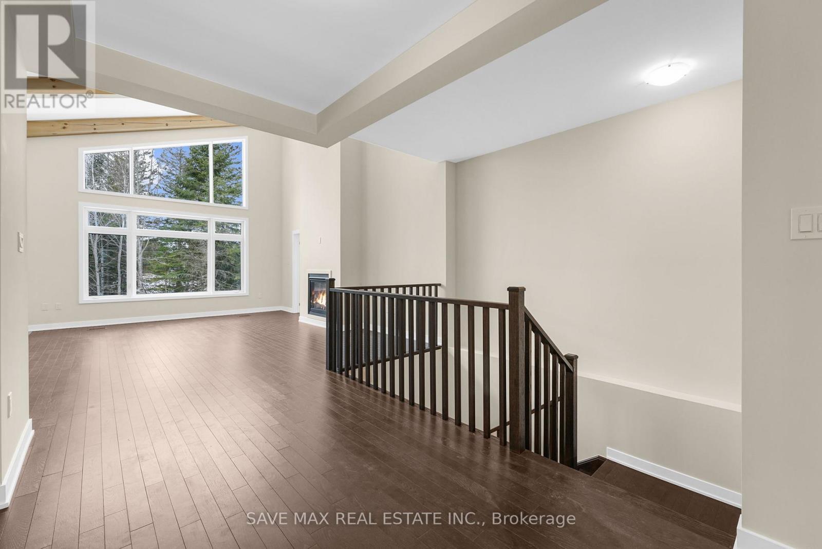 1007 Kingsridge Court, Lake Of Bays, ON - Indoor Photo Showing Other Room