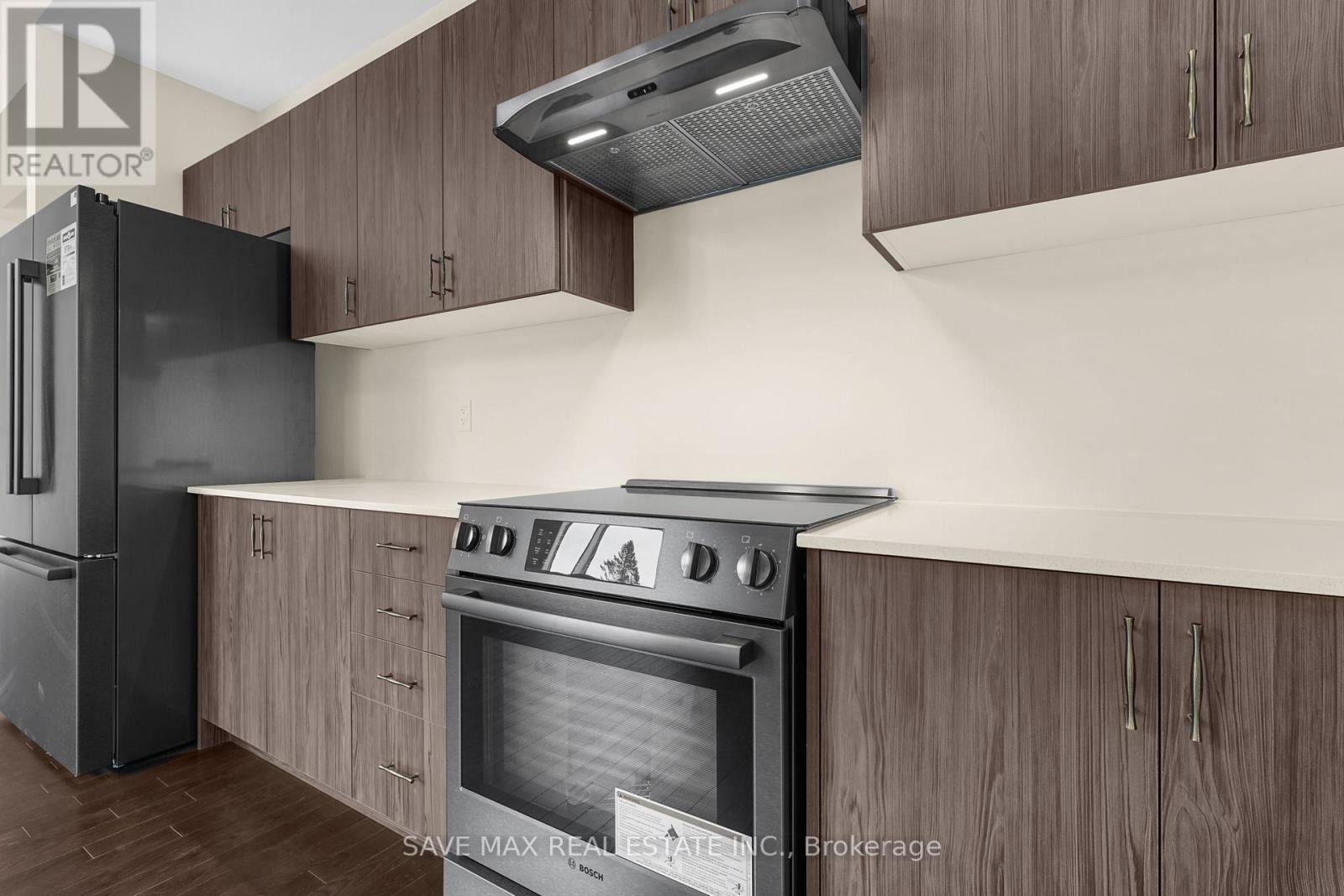 1007 Kingsridge Court, Lake Of Bays, ON - Indoor Photo Showing Other Room