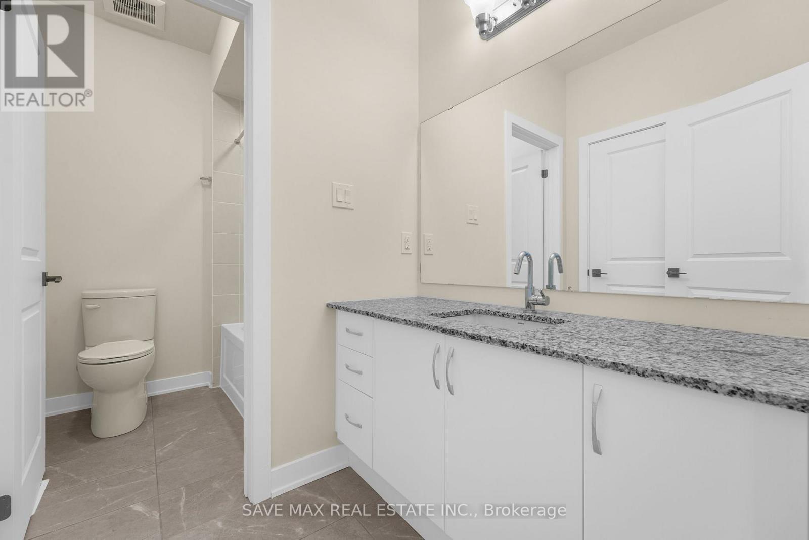1007 Kingsridge Court, Lake Of Bays, ON - Indoor Photo Showing Bathroom