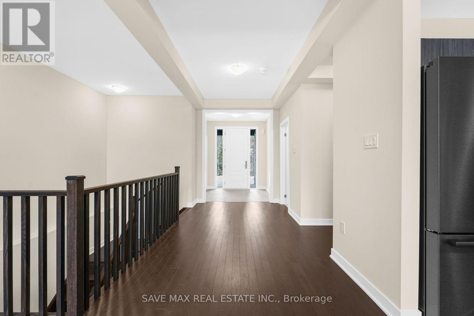 1007 Kingsridge Court, Lake Of Bays, ON - Indoor Photo Showing Other Room
