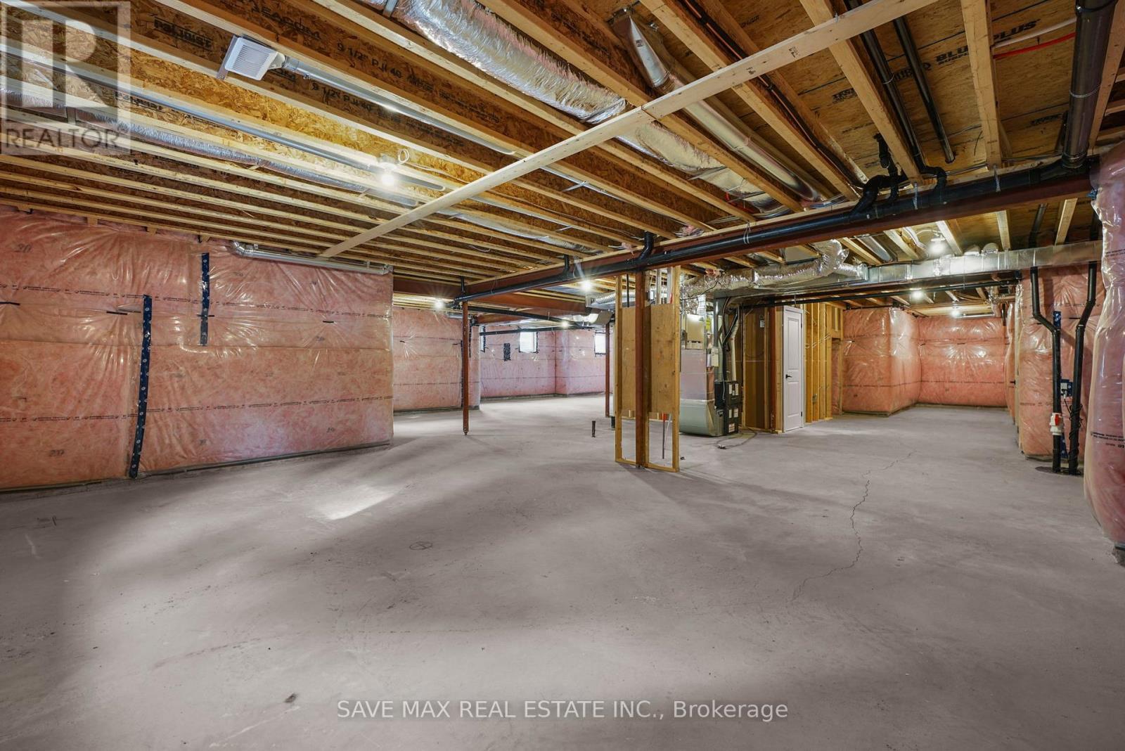 1007 Kingsridge Court, Lake Of Bays, ON - Indoor Photo Showing Basement