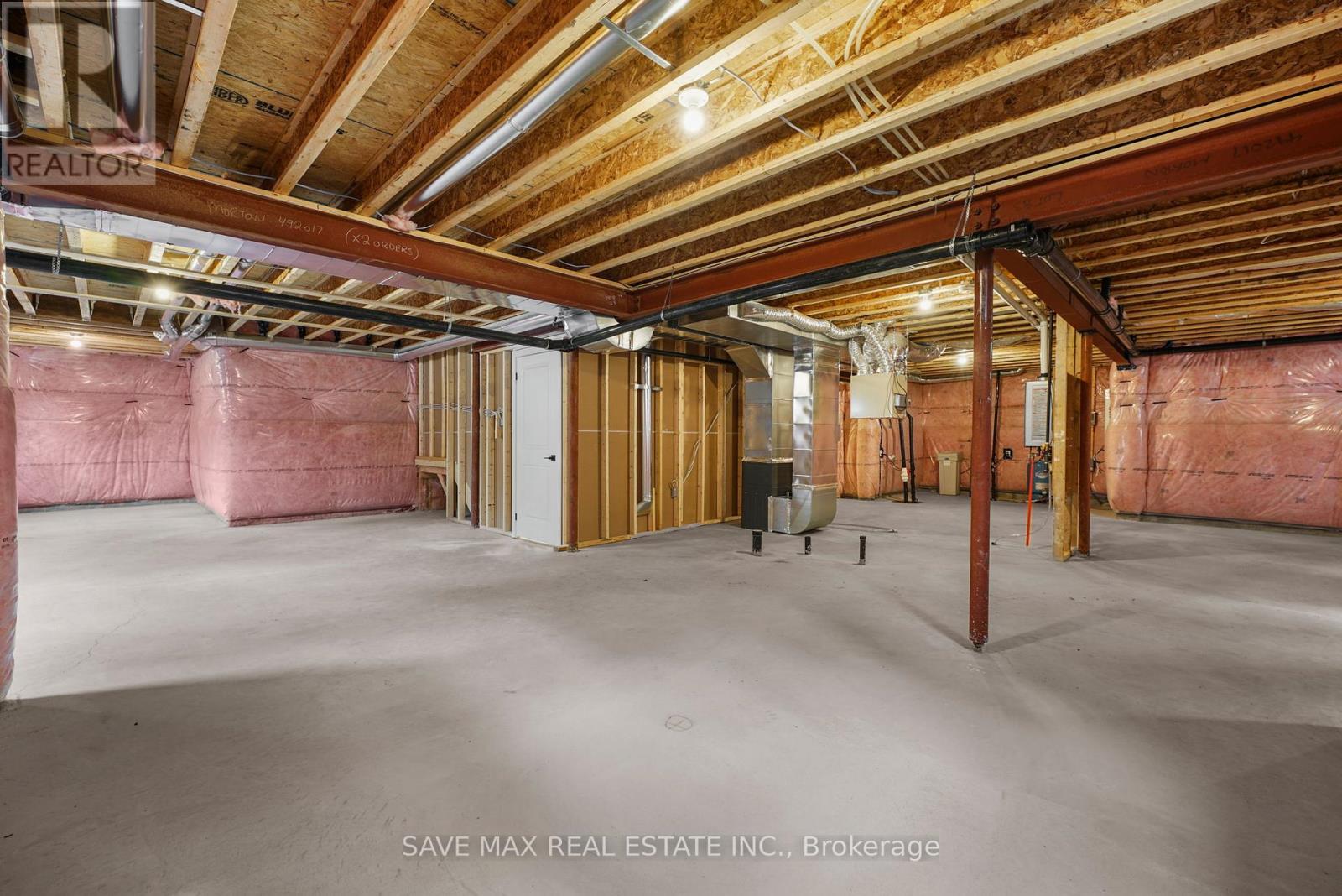 1007 Kingsridge Court, Lake Of Bays, ON - Indoor Photo Showing Basement