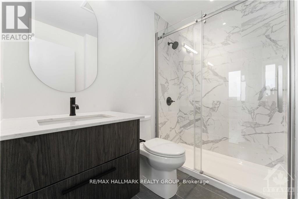 718 - 560 Rideau Street, Ottawa, ON - Indoor Photo Showing Bathroom