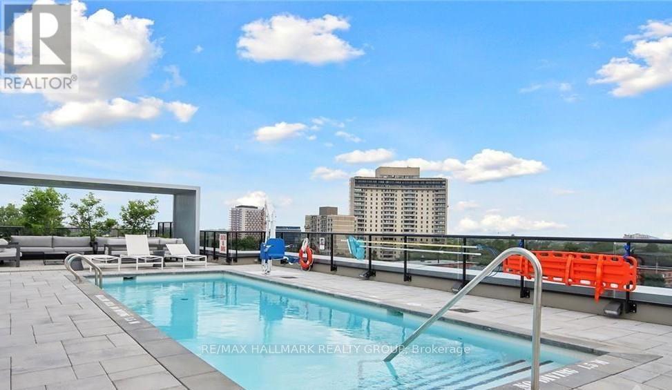 718 - 560 Rideau Street, Ottawa, ON - Outdoor With In Ground Pool With View
