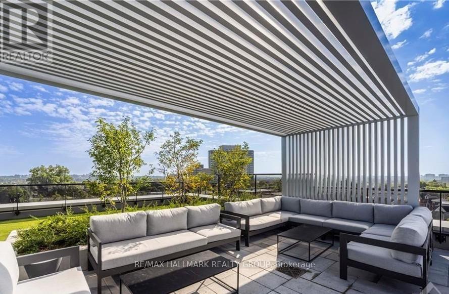 718 - 560 Rideau Street, Ottawa, ON - Outdoor With Deck Patio Veranda