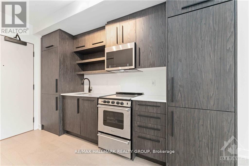 718 - 560 Rideau Street, Ottawa, ON - Indoor Photo Showing Kitchen