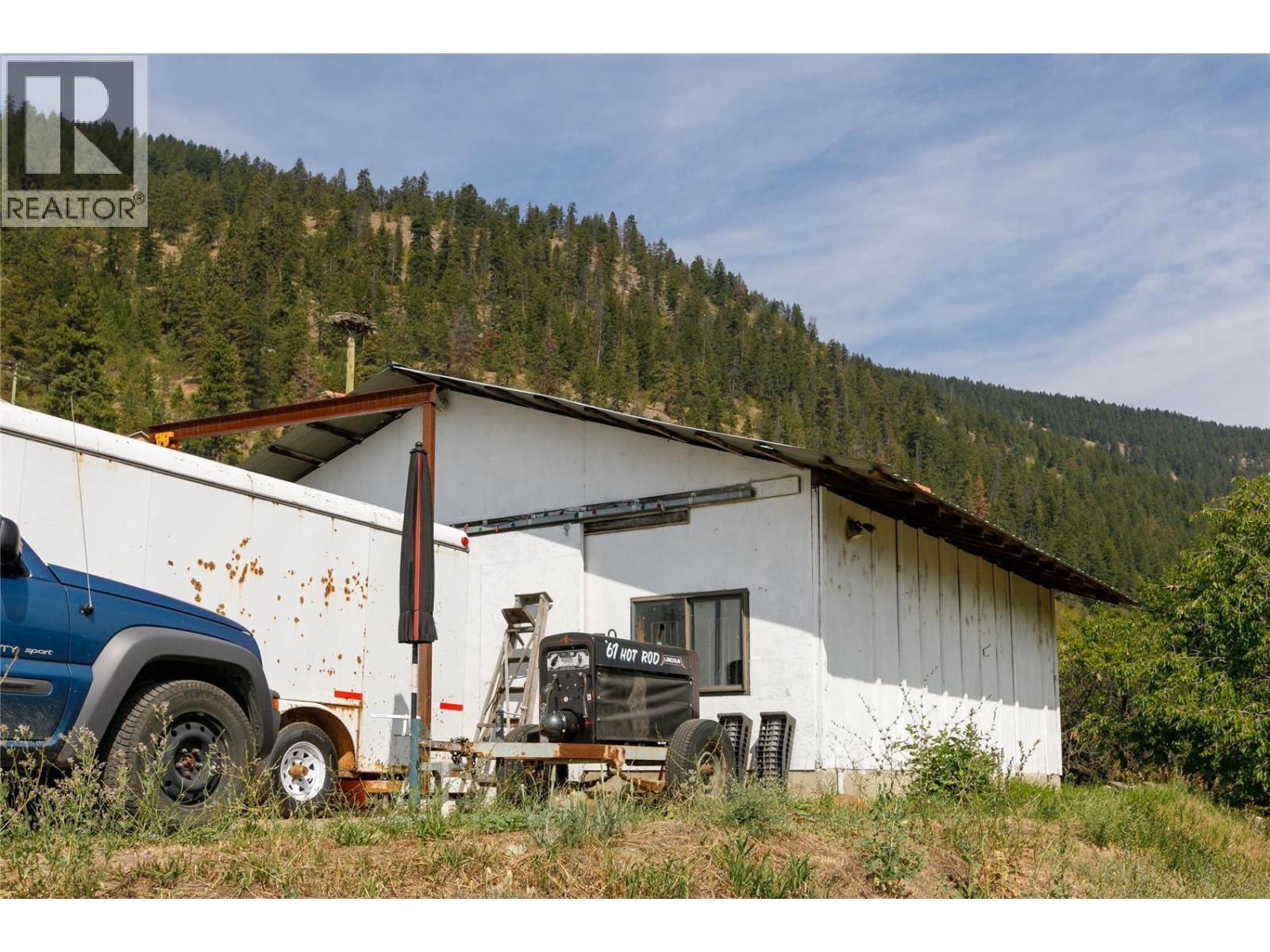 16821 Owl'S Nest Road, Oyama, BC - Outdoor