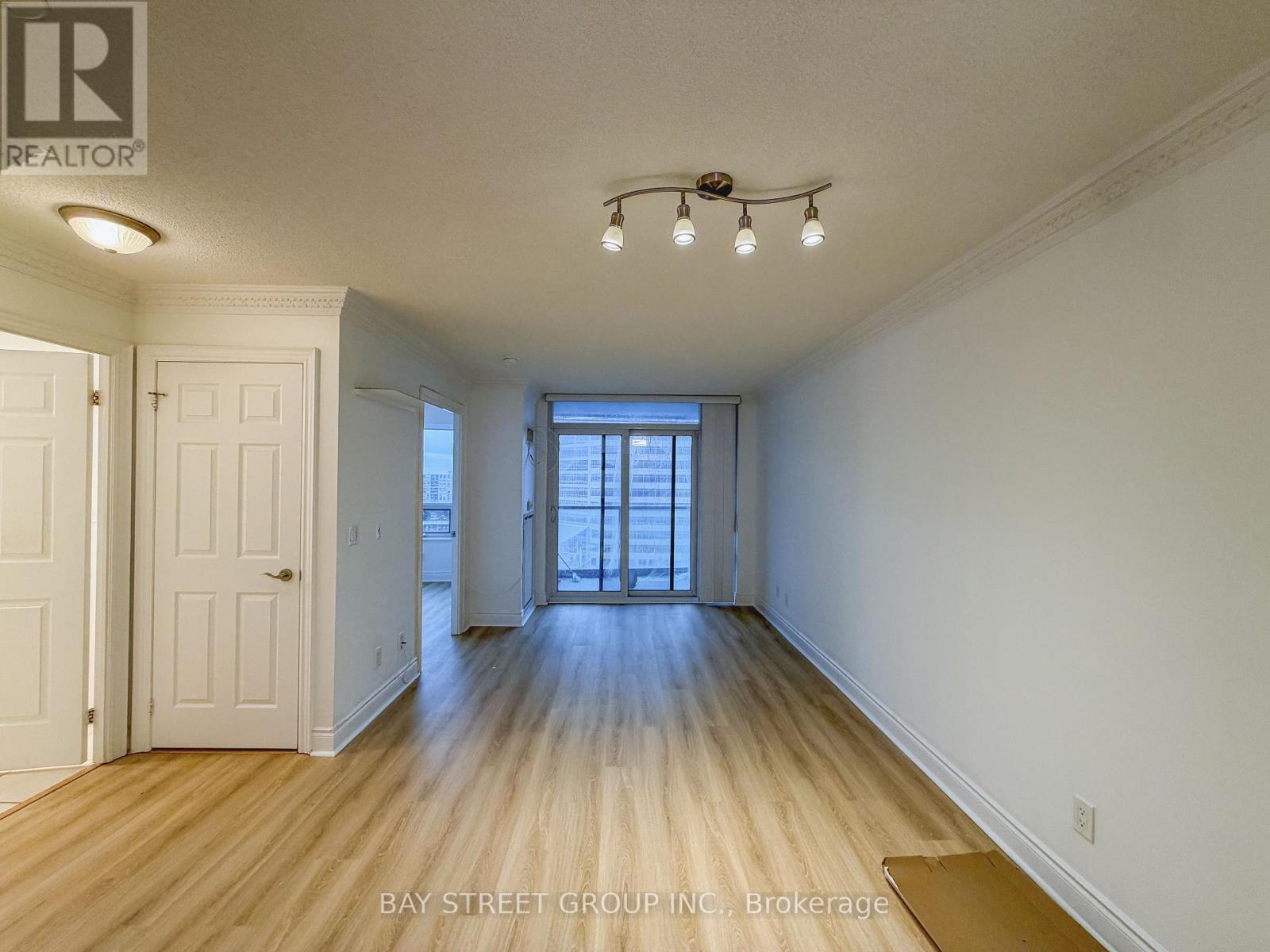 1101 - 15 Greenview Avenue, Toronto, ON - Indoor Photo Showing Other Room