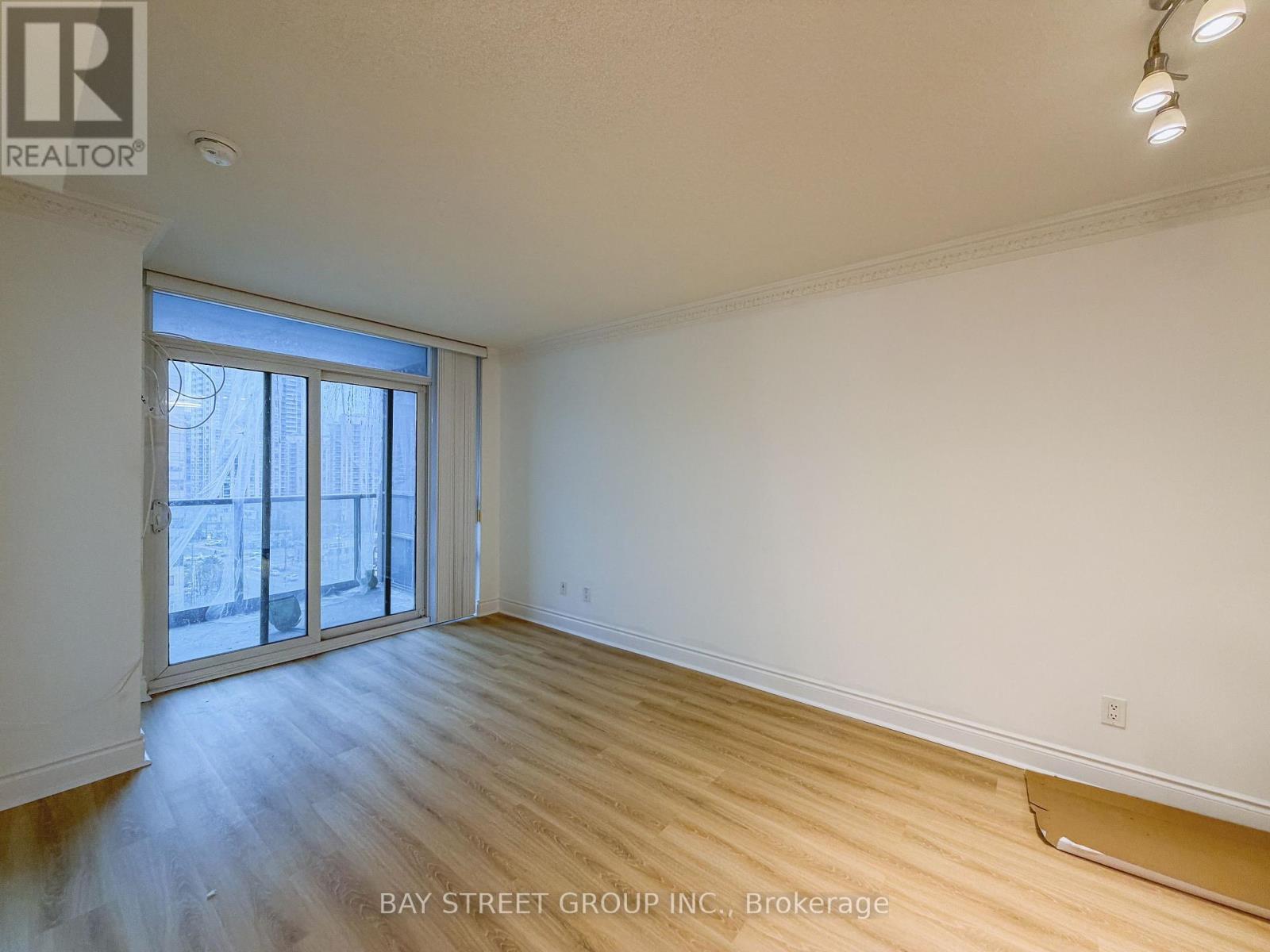 1101 - 15 Greenview Avenue, Toronto, ON - Indoor Photo Showing Other Room