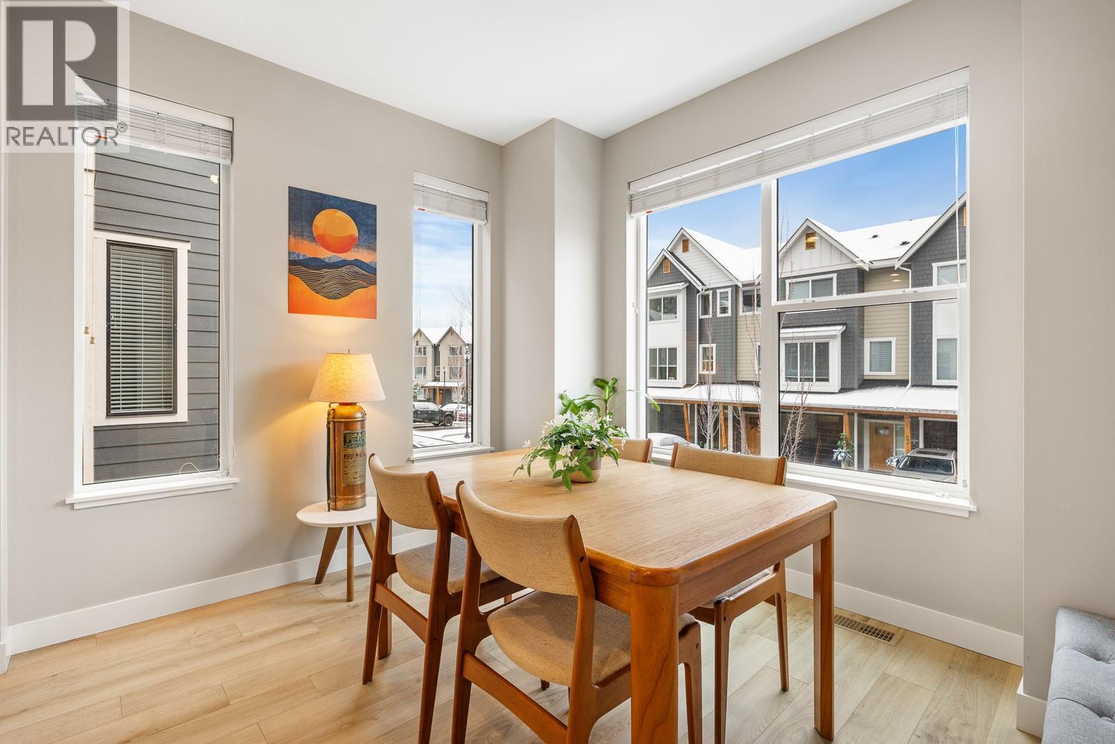 2490 Tuscany Drive Unit# 54, West Kelowna, BC - Indoor Photo Showing Dining Room