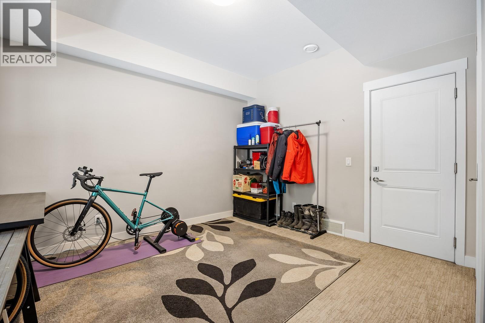 2490 Tuscany Drive Unit# 54, West Kelowna, BC - Indoor Photo Showing Other Room