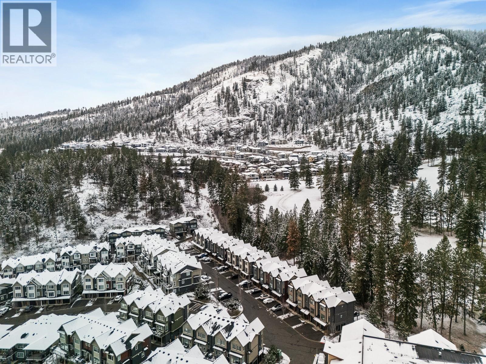 Steps to Shannon Lake Golf Course, parks, trails, schools, and minutes to shopping and amenities. - 2490 Tuscany Drive Unit# 54, West Kelowna, BC - Outdoor With View