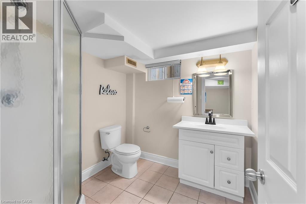 7321 Dorchester Road, Niagara Falls, ON - Indoor Photo Showing Bathroom
