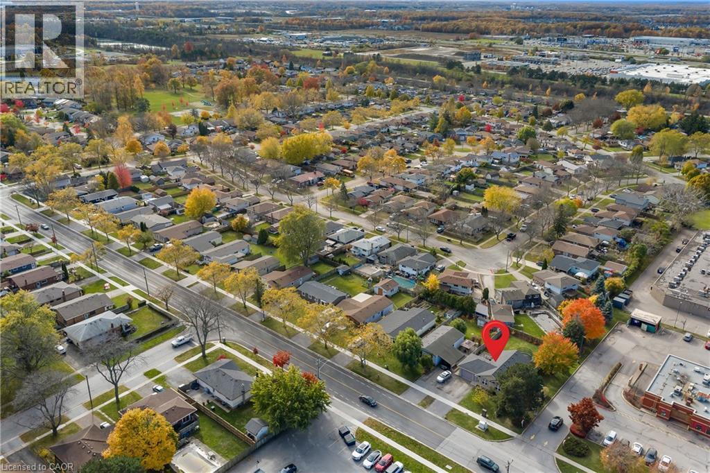 7321 Dorchester Road, Niagara Falls, ON - Outdoor With View