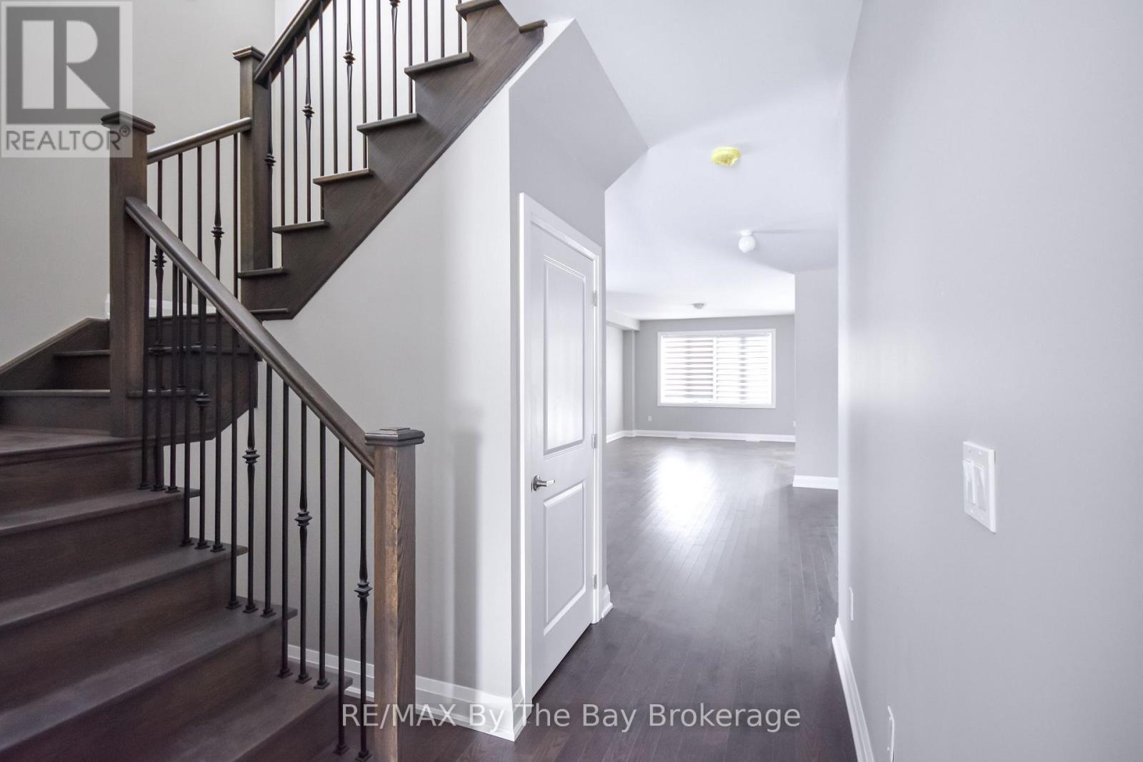 30 Misty Ridge Road, Wasaga Beach, ON - Indoor Photo Showing Other Room