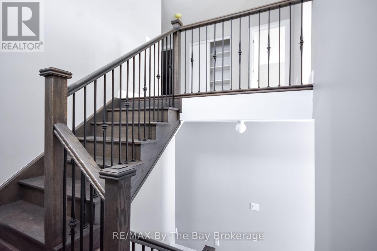 30 Misty Ridge Road, Wasaga Beach, ON - Indoor Photo Showing Other Room