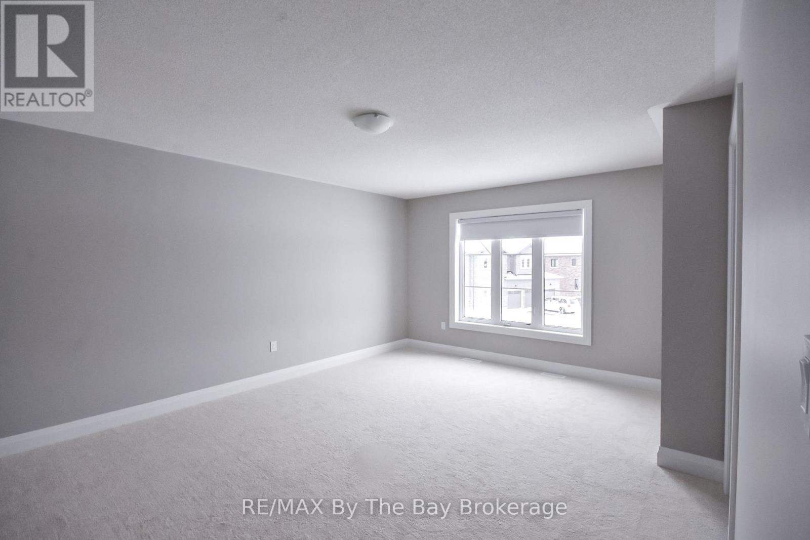 30 Misty Ridge Road, Wasaga Beach, ON - Indoor Photo Showing Other Room