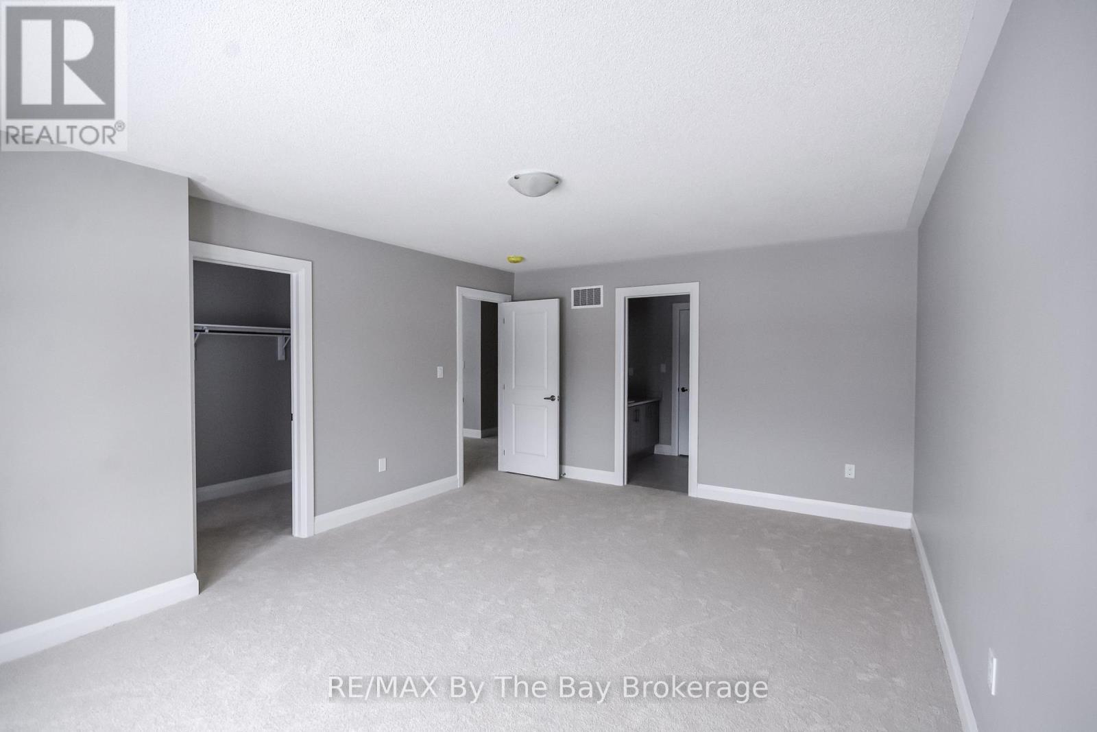 30 Misty Ridge Road, Wasaga Beach, ON - Indoor Photo Showing Other Room