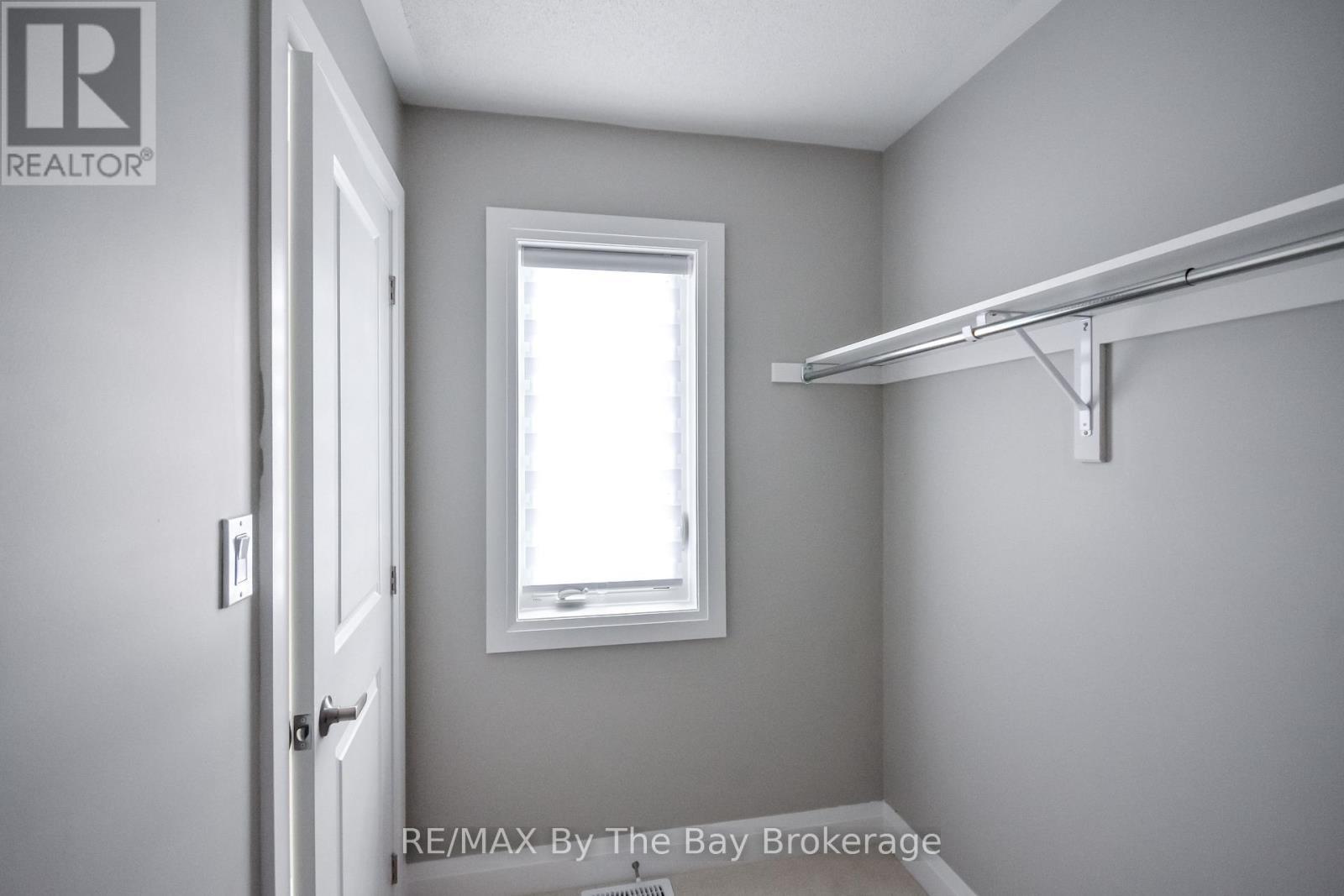 30 Misty Ridge Road, Wasaga Beach, ON - Indoor