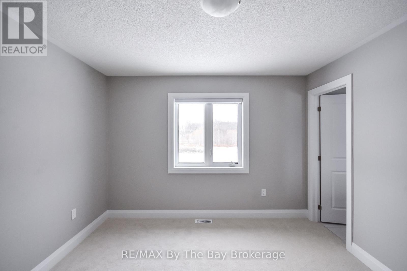 30 Misty Ridge Road, Wasaga Beach, ON - Indoor Photo Showing Other Room