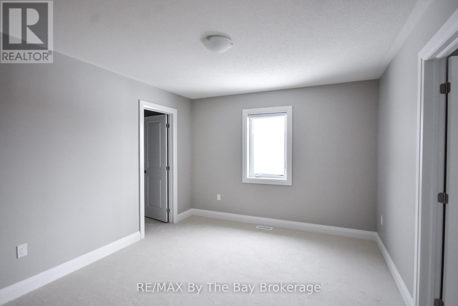 30 Misty Ridge Road, Wasaga Beach, ON - Indoor Photo Showing Other Room