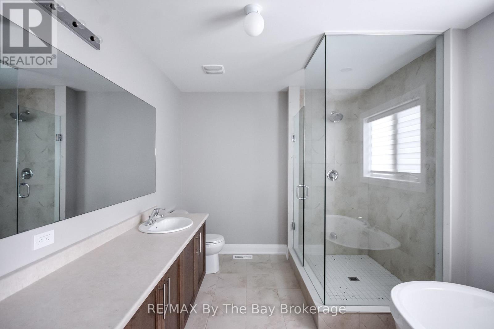 30 Misty Ridge Road, Wasaga Beach, ON - Indoor Photo Showing Bathroom