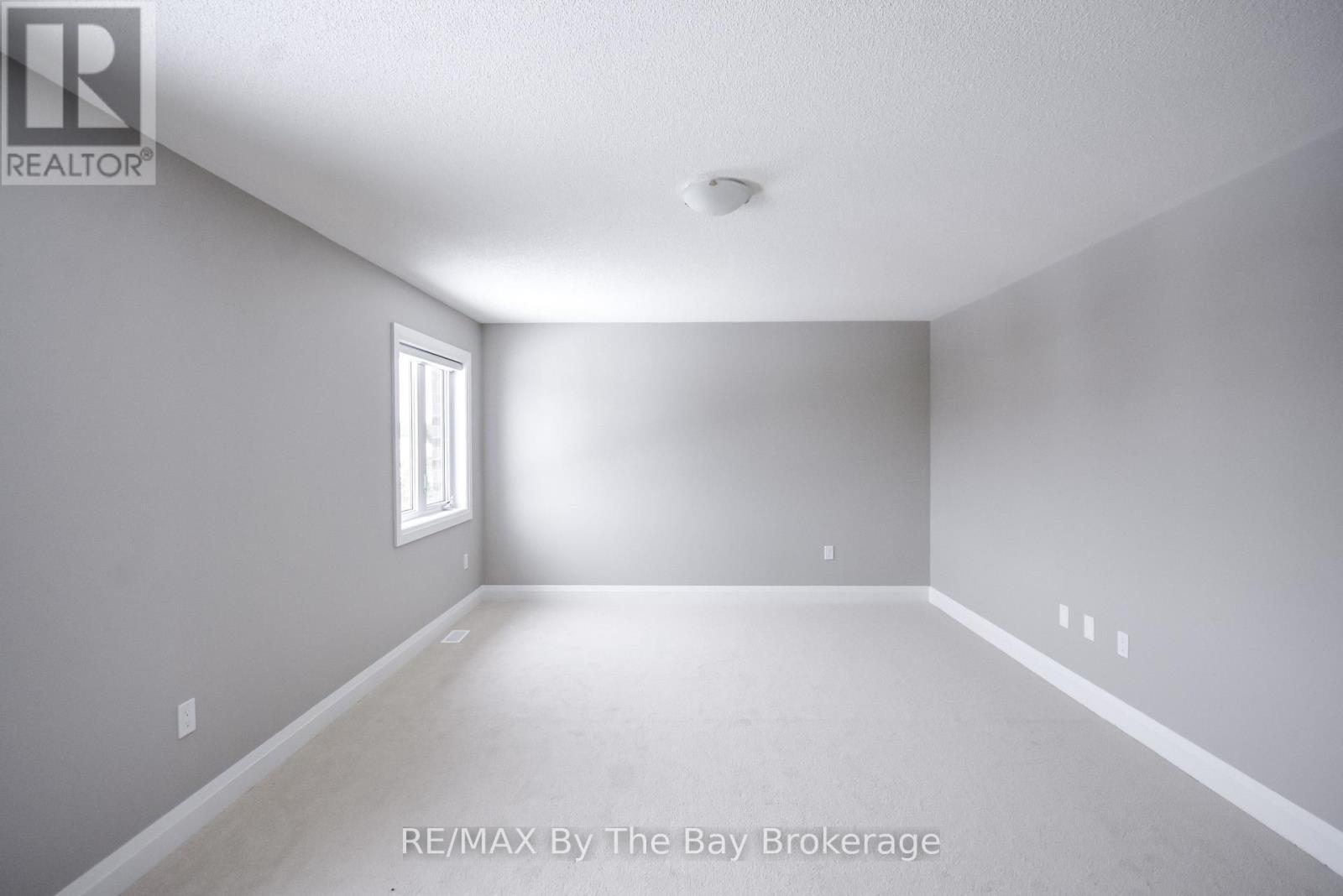 30 Misty Ridge Road, Wasaga Beach, ON - Indoor Photo Showing Other Room