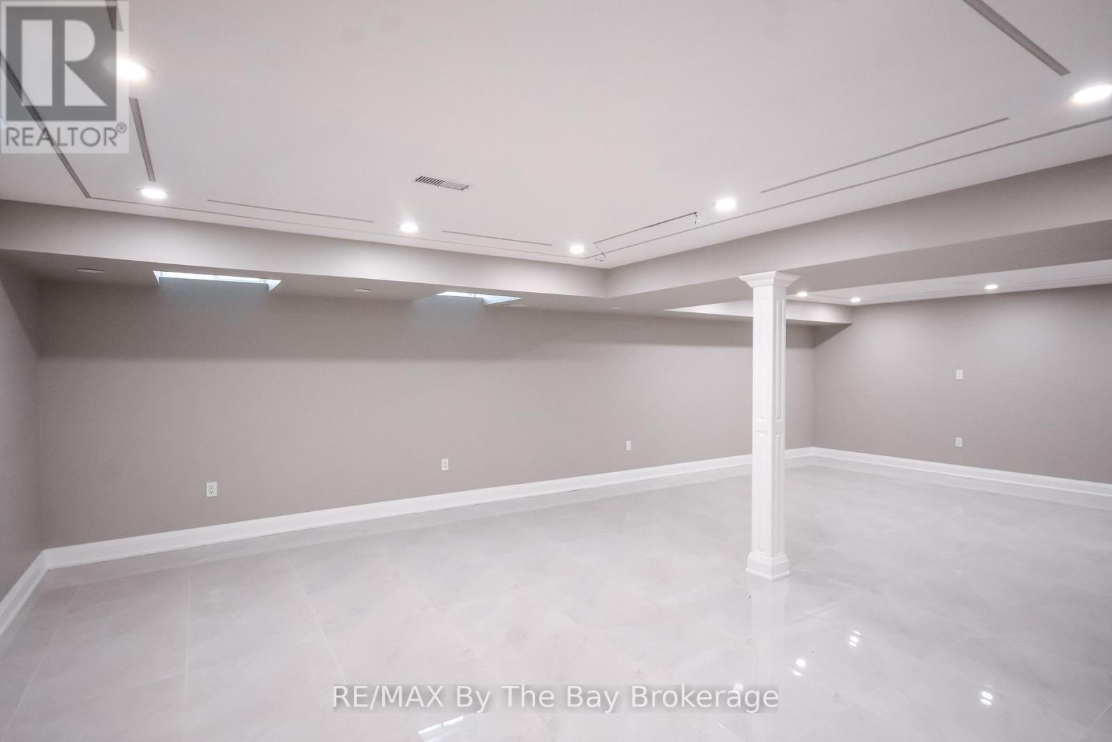 30 Misty Ridge Road, Wasaga Beach, ON - Indoor