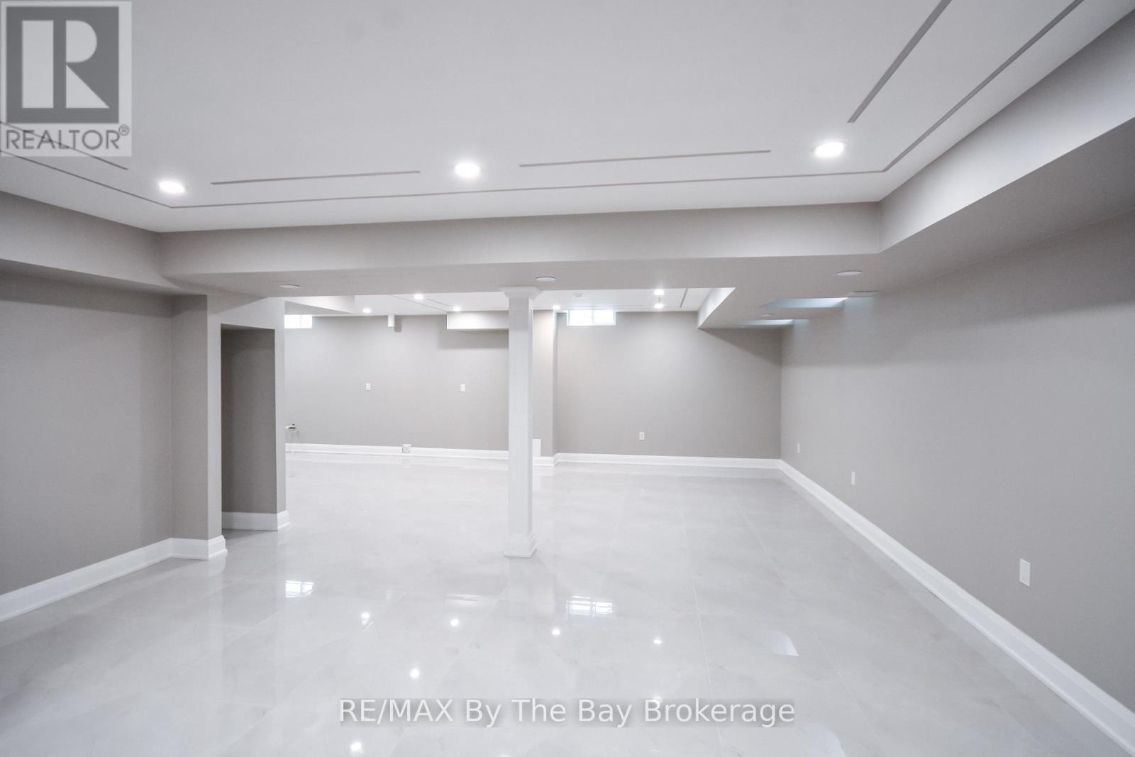 30 Misty Ridge Road, Wasaga Beach, ON - Indoor