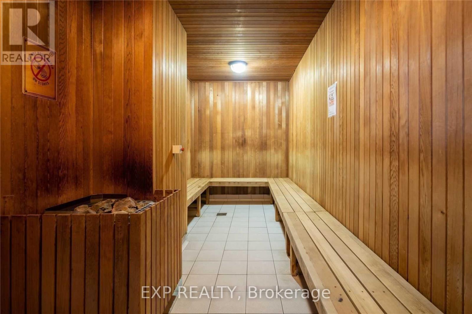 2208 - 4070 Confederation Parkway, Mississauga, ON - Indoor Photo Showing Other Room