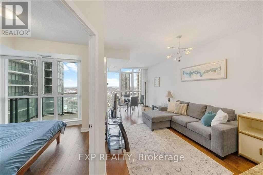 2208 - 4070 Confederation Parkway, Mississauga, ON - Indoor Photo Showing Living Room