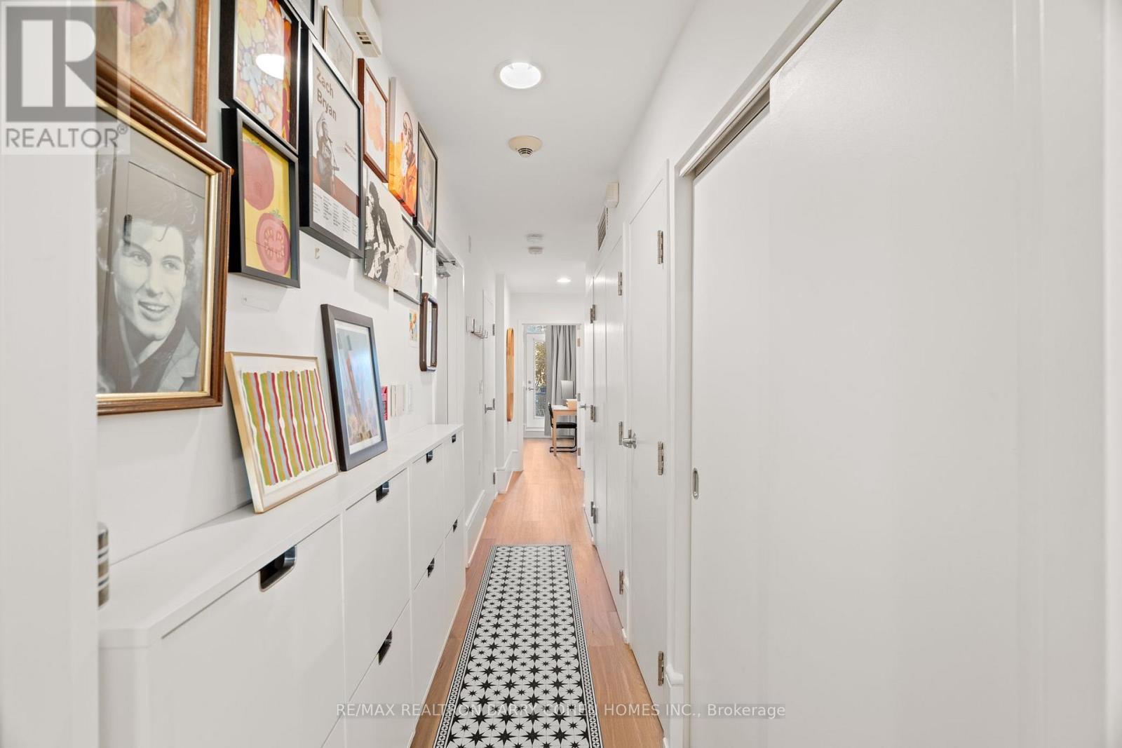 201 - 336 Davenport Road, Toronto, ON - Indoor Photo Showing Other Room