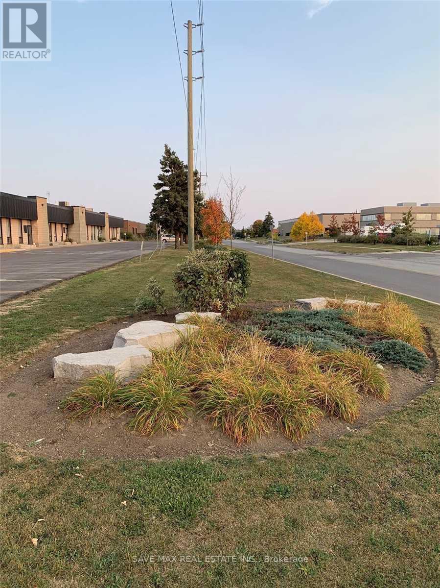 8 - 173 Glidden Road, Brampton, ON