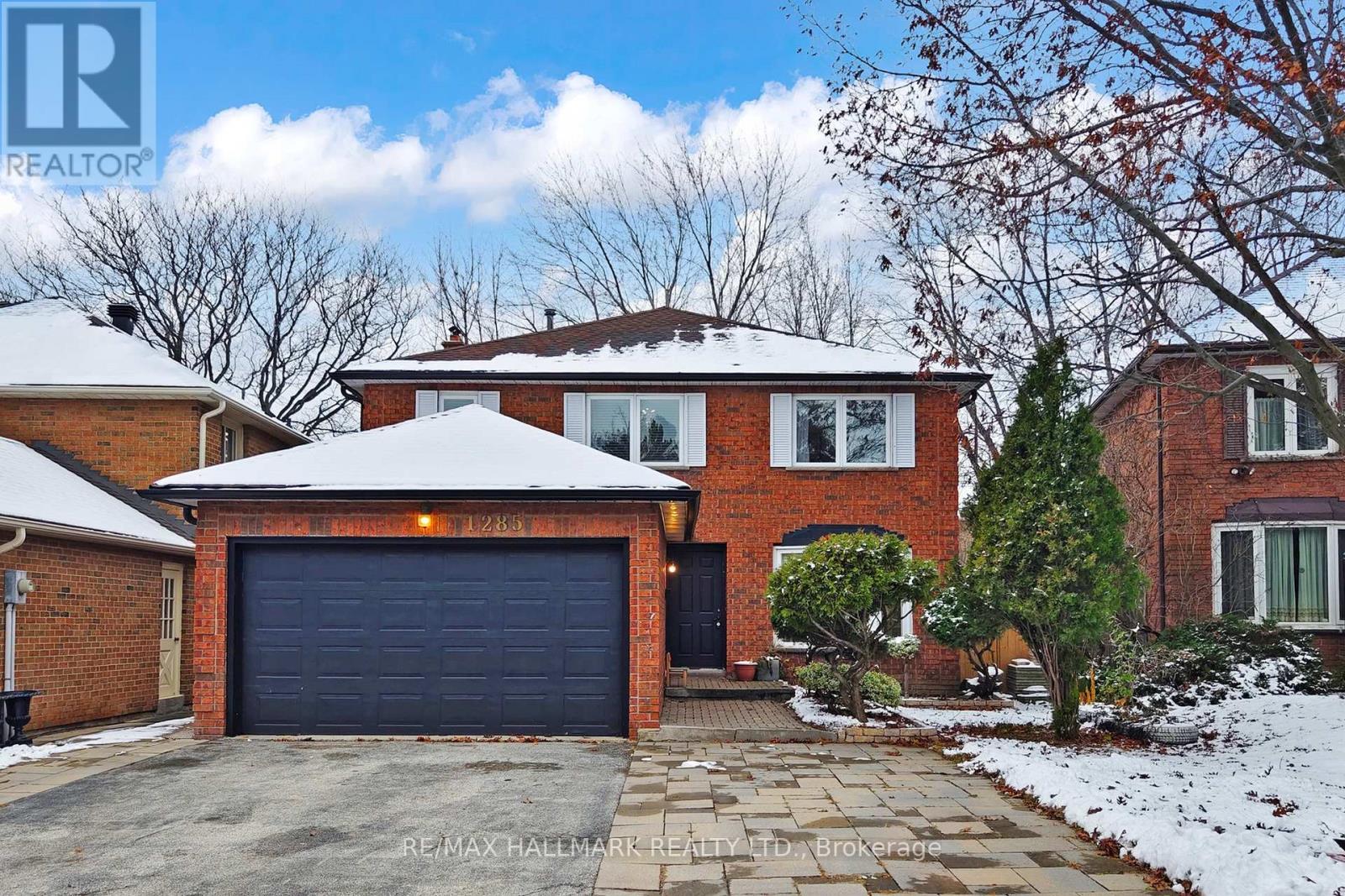 MATURE SAFE NEIGHBOURHOOD - 1285 Deer Run Drive, Mississauga, ON - Outdoor