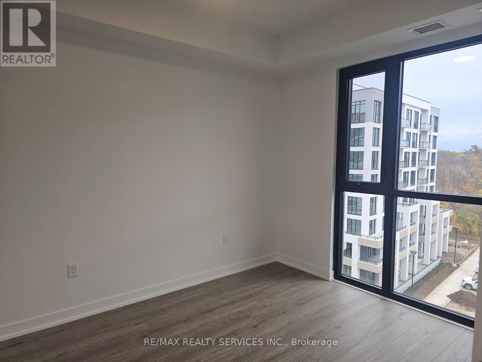 608 - 720 Whitlock Avenue, Milton, ON - Indoor Photo Showing Other Room